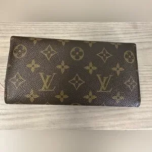 Authentic LV wallet